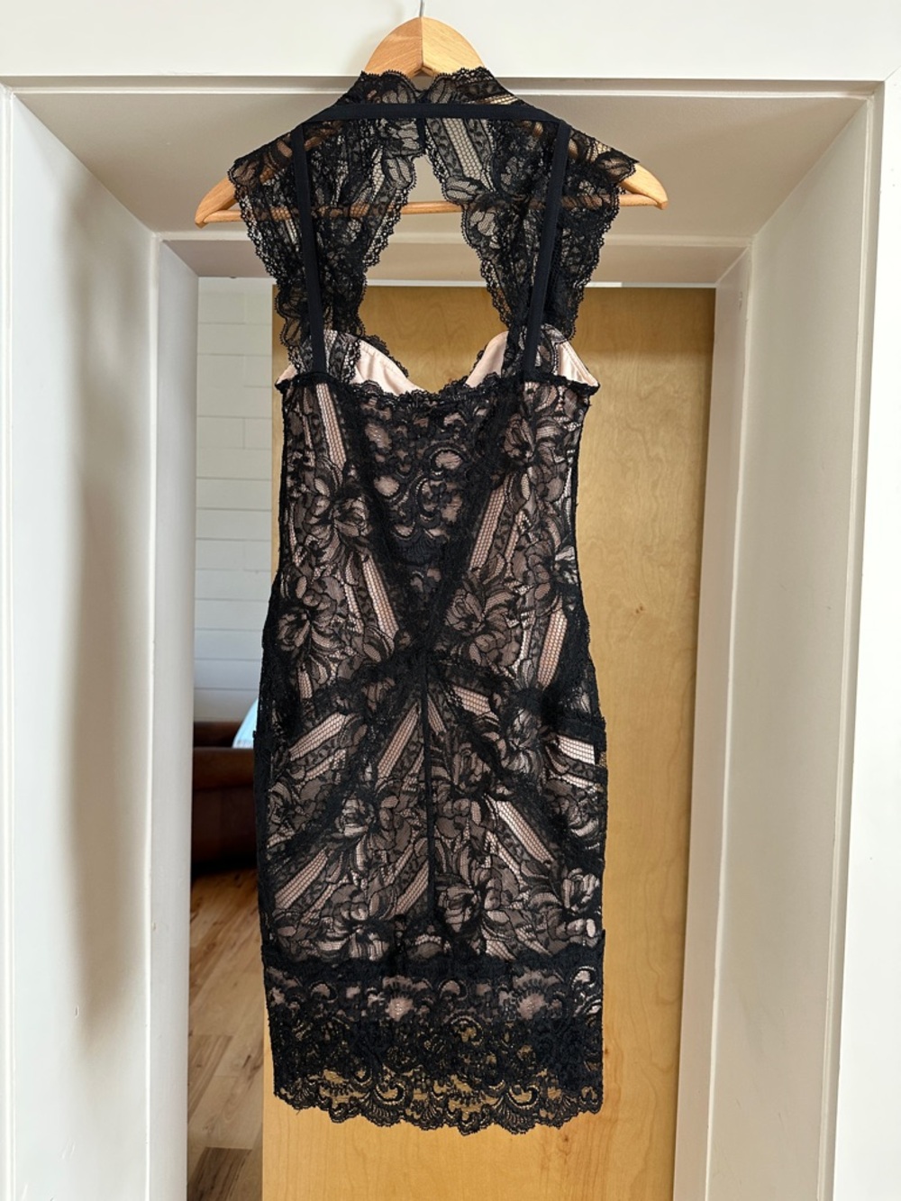 ASO Vampire Diaries Elena Gilbert Nicole Miller Black Lace Midi Dress - Picture 2 of 4